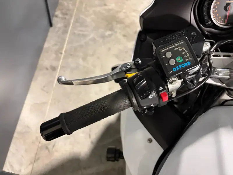 Suzuki GSX 1250 - foto 8