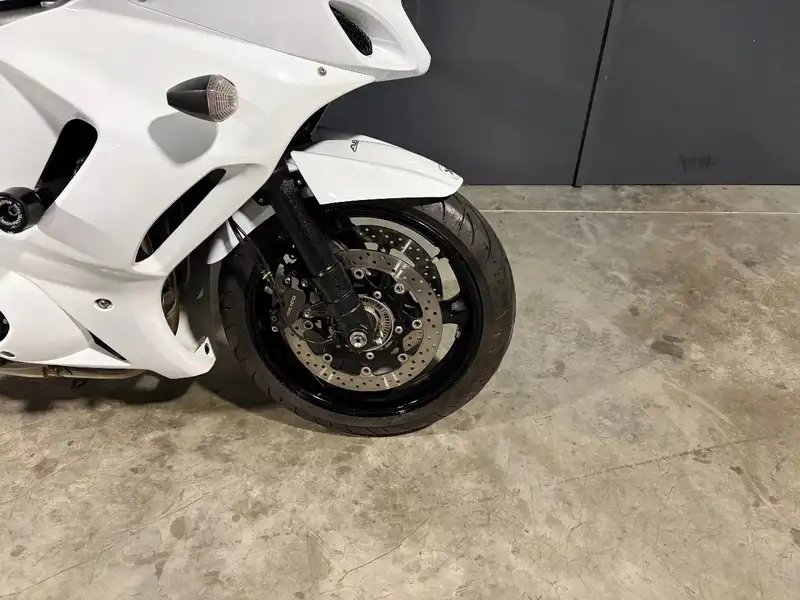 Suzuki GSX 1250 - foto 6