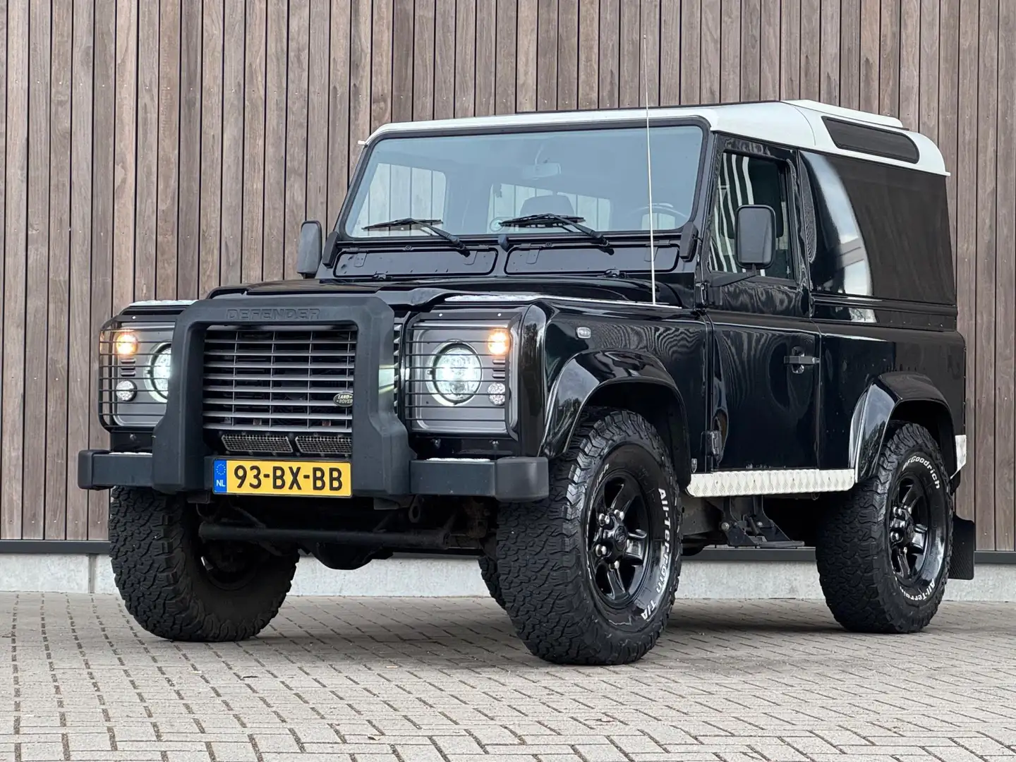 Land Rover Defender 2.5 Td5 HT 90" SE |Youngtimer|3-Persoons - 2