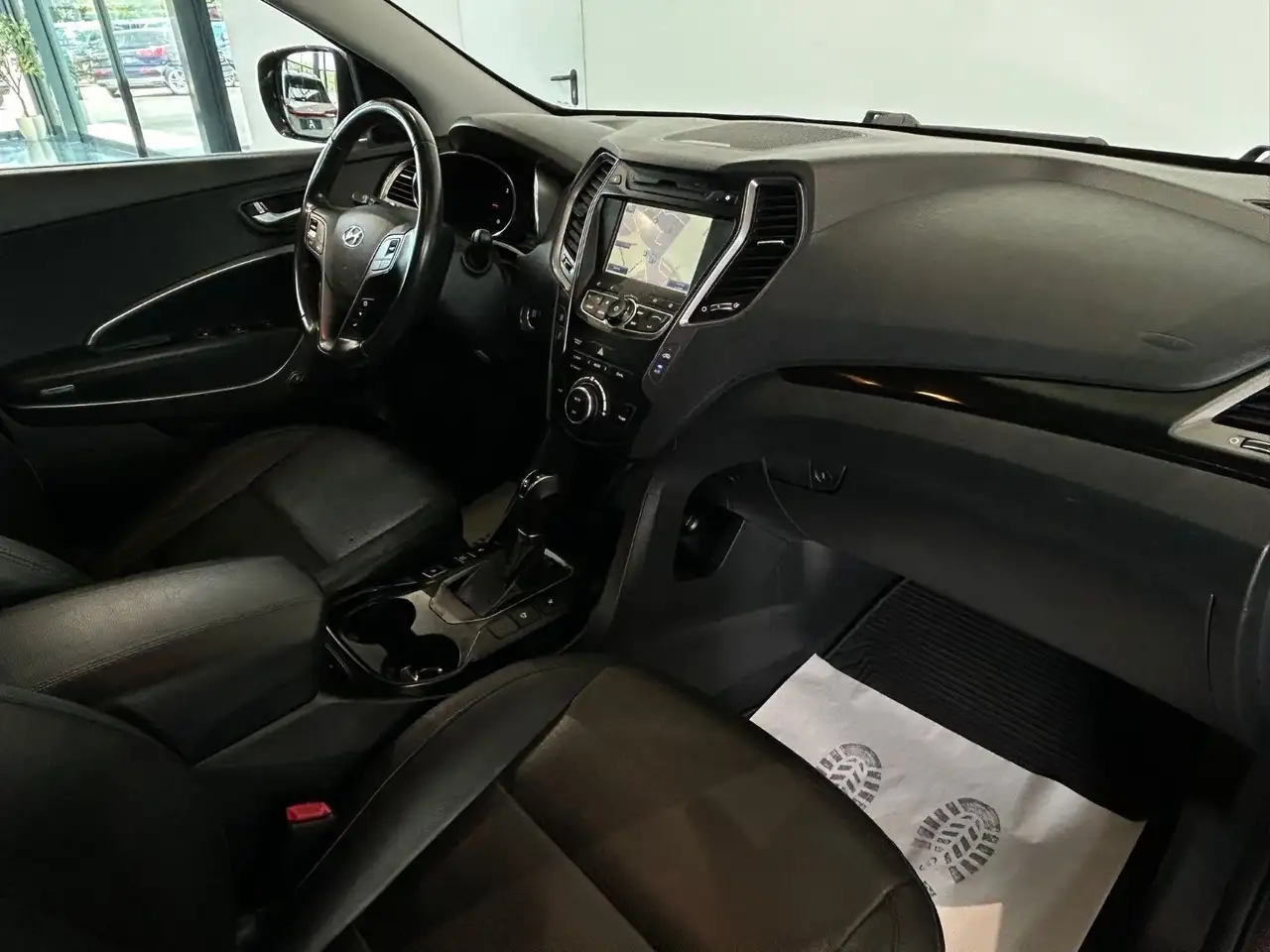 Hyundai Santa Fe 2.2 CRDi Premium 4WD | 197 ch | BVA | Cuir | Sièges électriques chauffants | Attelage | Feux LED