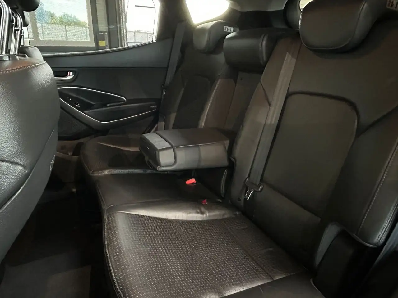 Hyundai Santa Fe 2.2 CRDi Premium 4WD | 197 ch | BVA | Cuir | Sièges électriques chauffants | Attelage | Feux LED