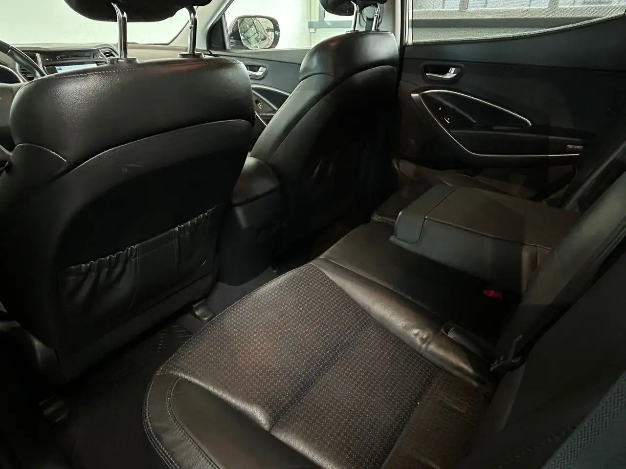 Hyundai Santa Fe 2.2 CRDi Premium 4WD | 197 ch | BVA | Cuir | Sièges électriques chauffants | Attelage | Feux LED