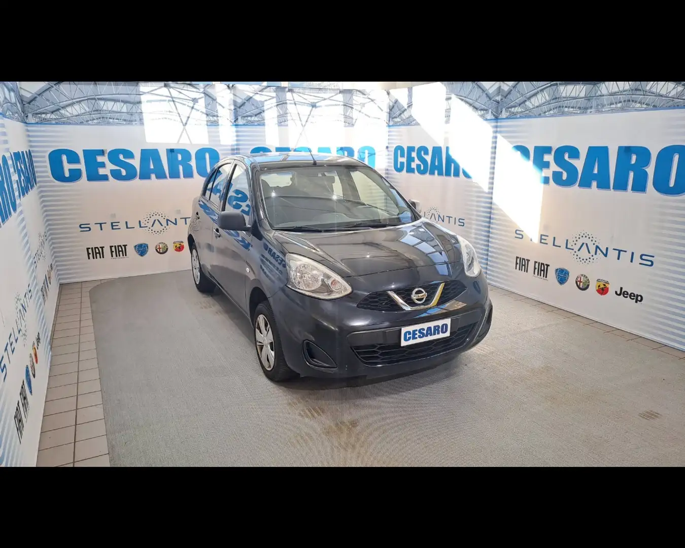 Nissan Micra 5 Porte 1.2 Visia Grau - 1