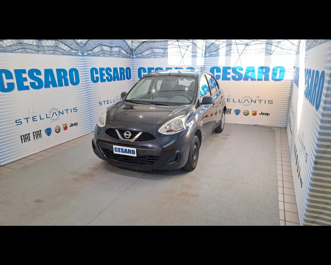 Nissan Micra 5 Porte 1.2 Visia Grau - 2
