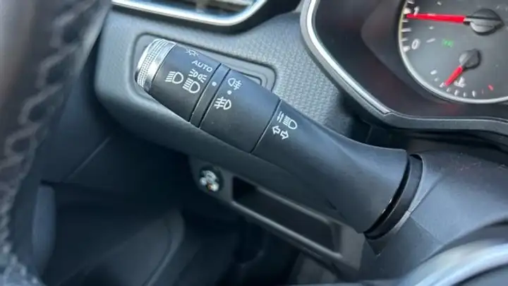 Renault Clio 2021, foto 22