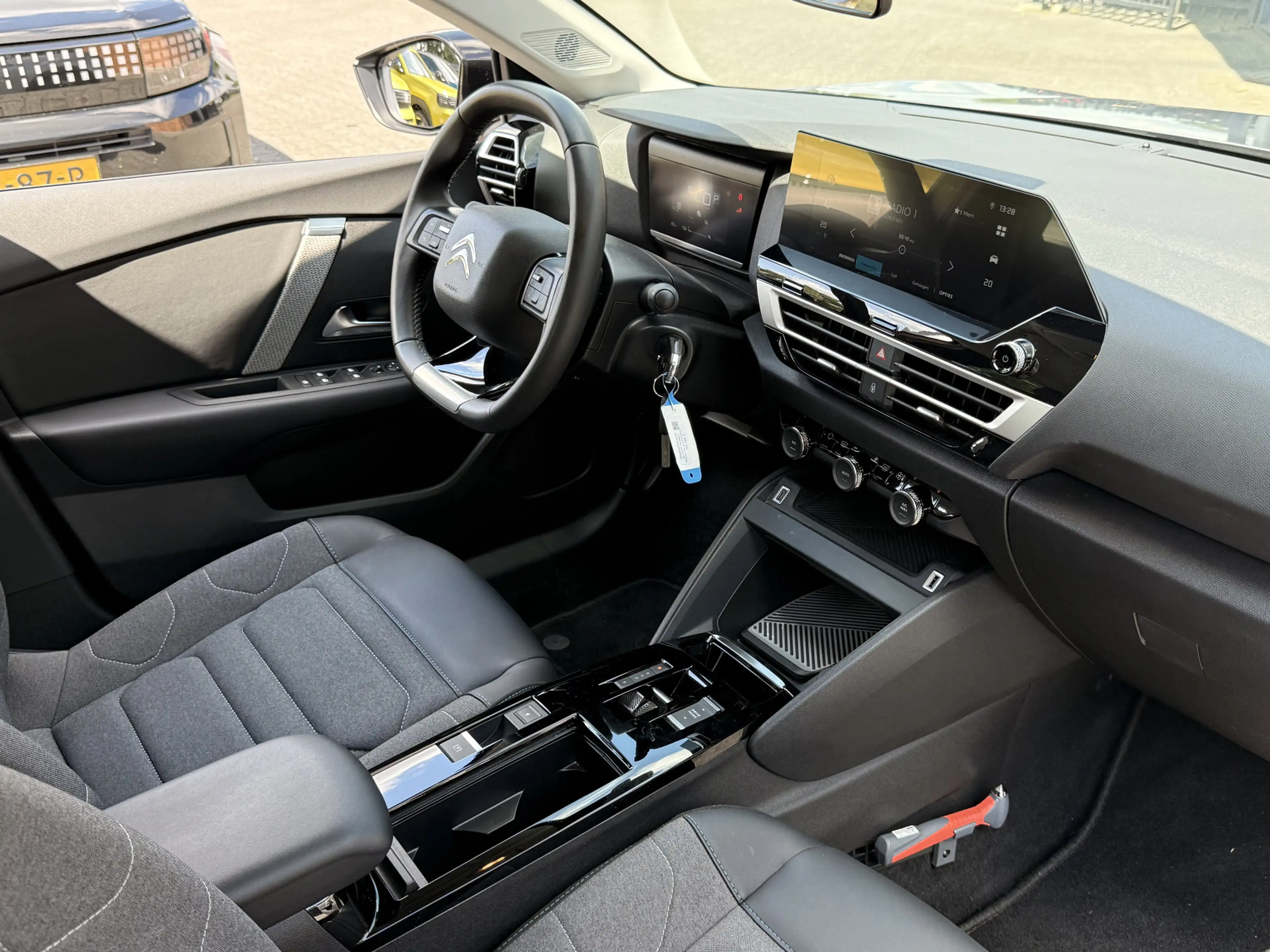 Citroen E-C4 Electric You 50 kWh Carplay / Cruise / Camera / Lm Velgen — photo 4