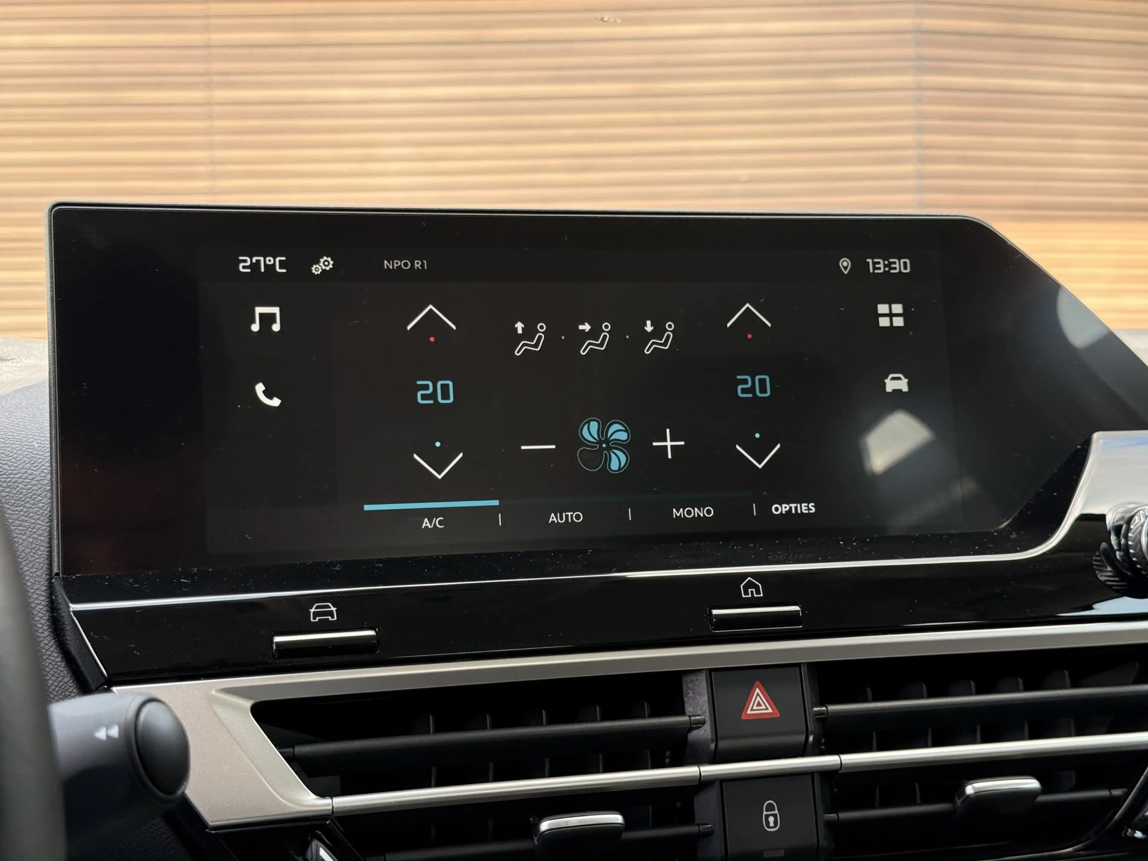Citroen E-C4 Electric You 50 kWh Carplay / Cruise / Camera / Lm Velgen — photo 28