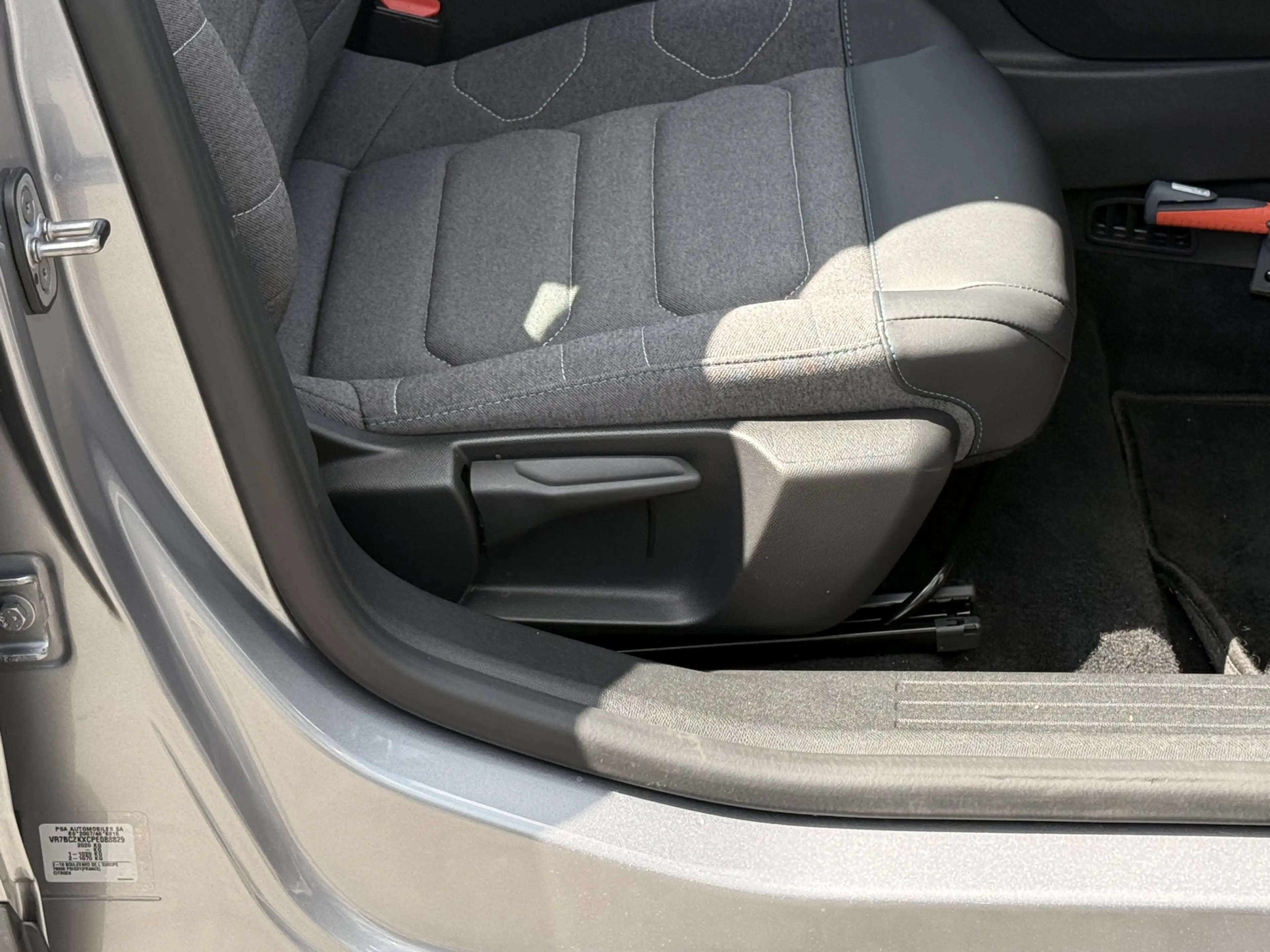 Citroen E-C4 Electric You 50 kWh Carplay / Cruise / Camera / Lm Velgen — photo 40