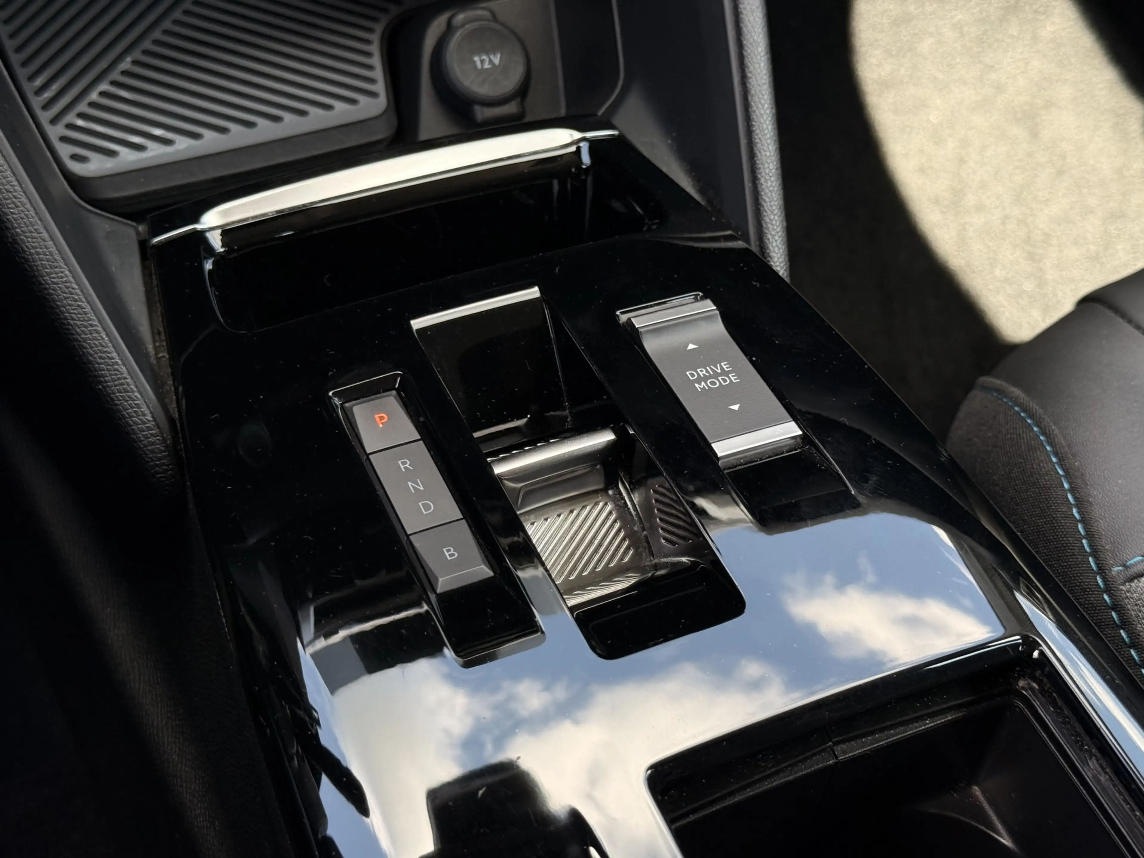 Citroen E-C4 Electric You 50 kWh Carplay / Cruise / Camera / Lm Velgen — photo 33