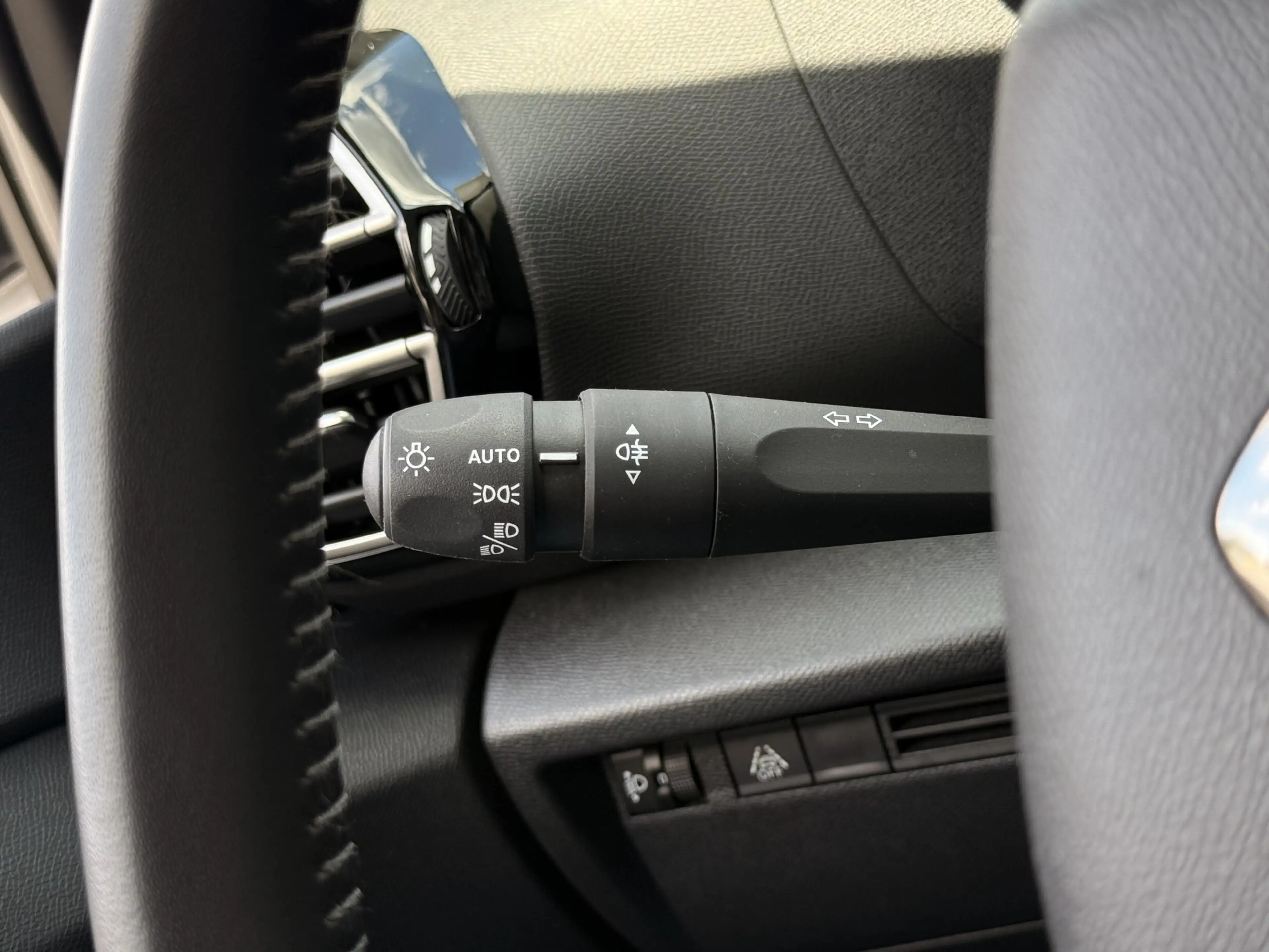 Citroen E-C4 Electric You 50 kWh Carplay / Cruise / Camera / Lm Velgen — photo 21