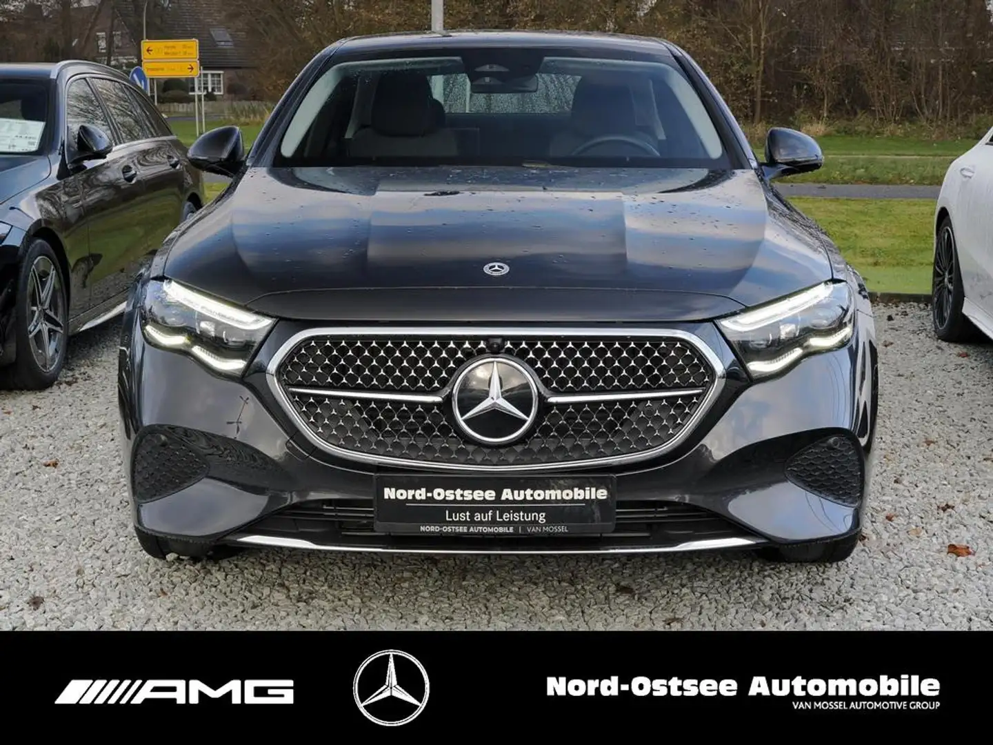 Mercedes-Benz E 300 e AVANTGARDE ADV.+ DIG.LIGHT 360° KEYLESS Grau - 2