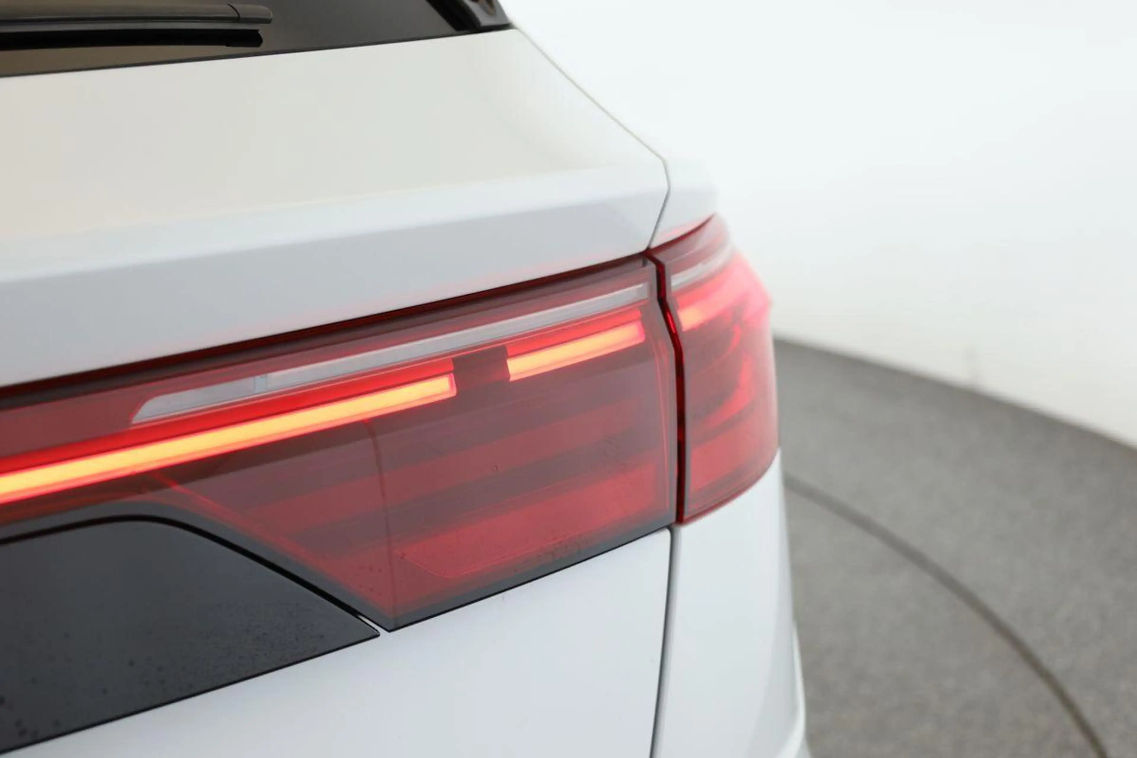 Audi SQ8 TFSI Facelift Leder Matrix Pano BangO ACC 23 — photo 11