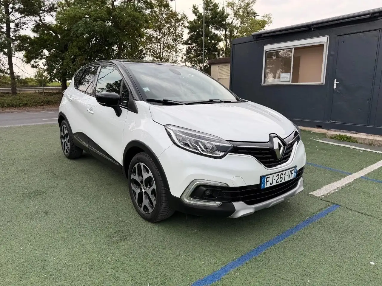 Renault Captur — photo 6