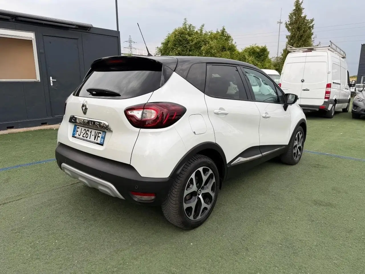 Renault Captur — photo 4