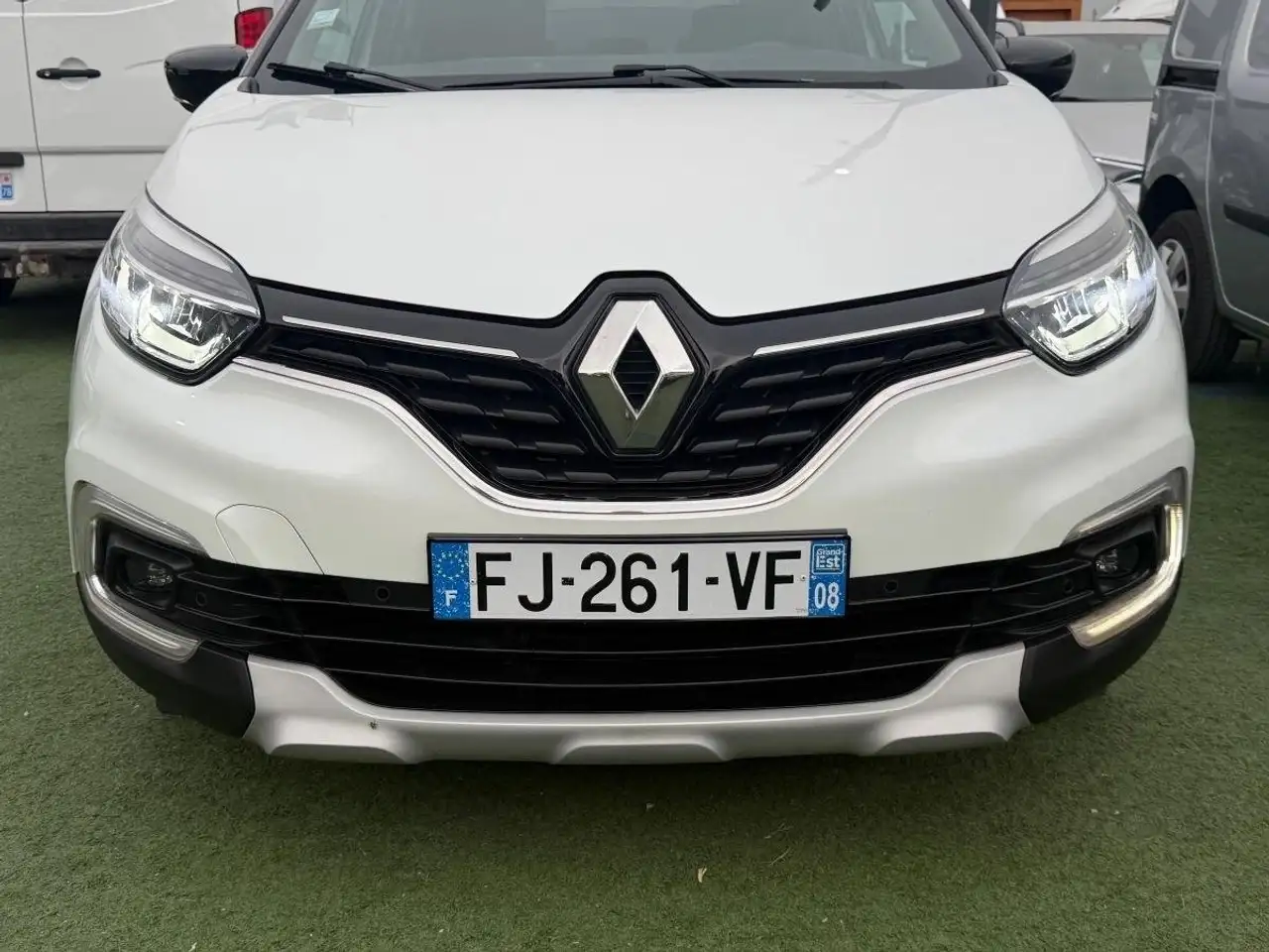 Renault Captur — photo 33
