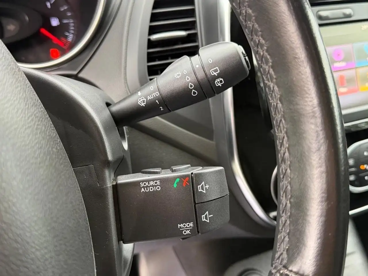 Renault Captur — photo 19