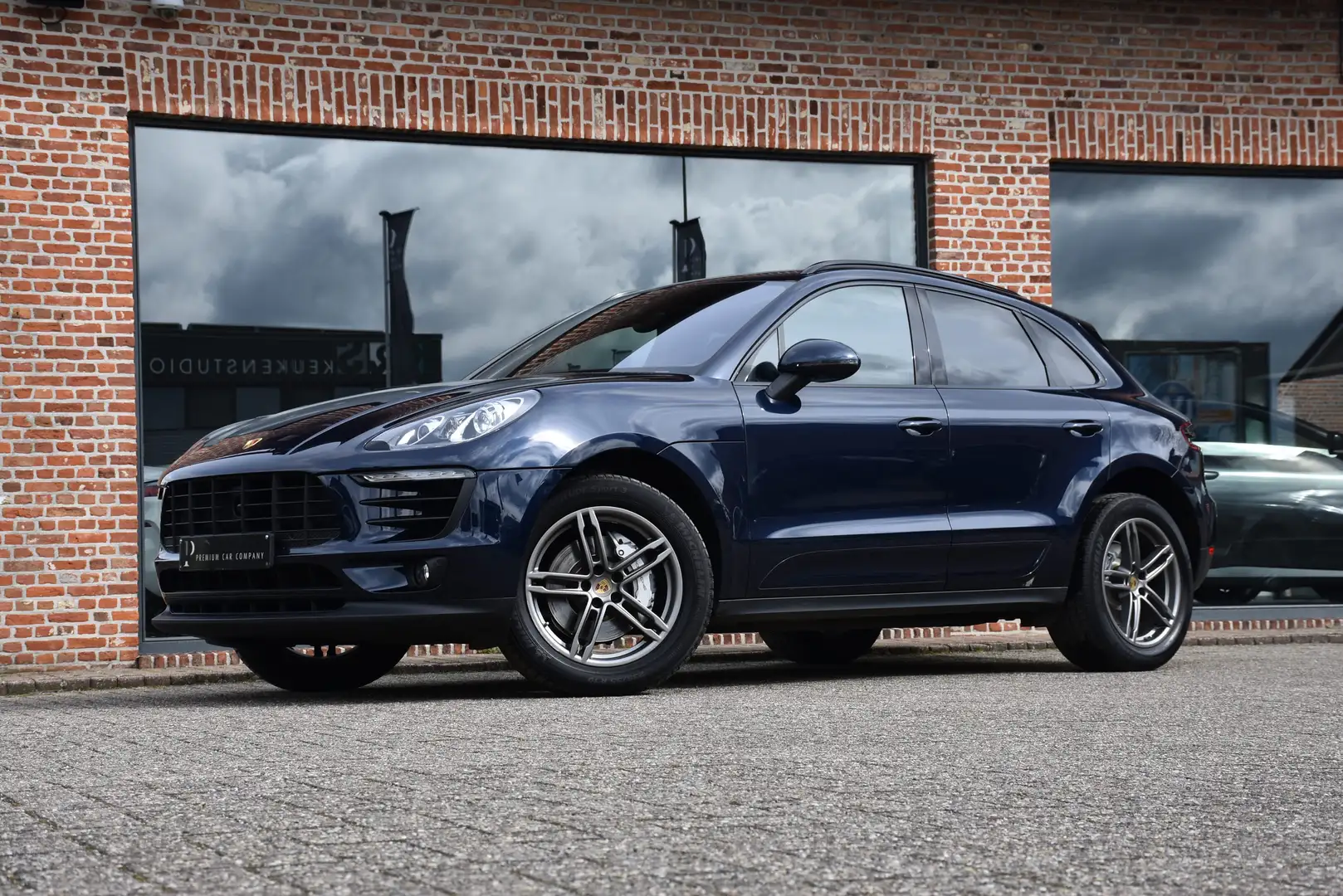 Porsche Macan 3.0 V6 DIESEL| PDK| ACC| Comfort seats| Camera| Blauw - 1