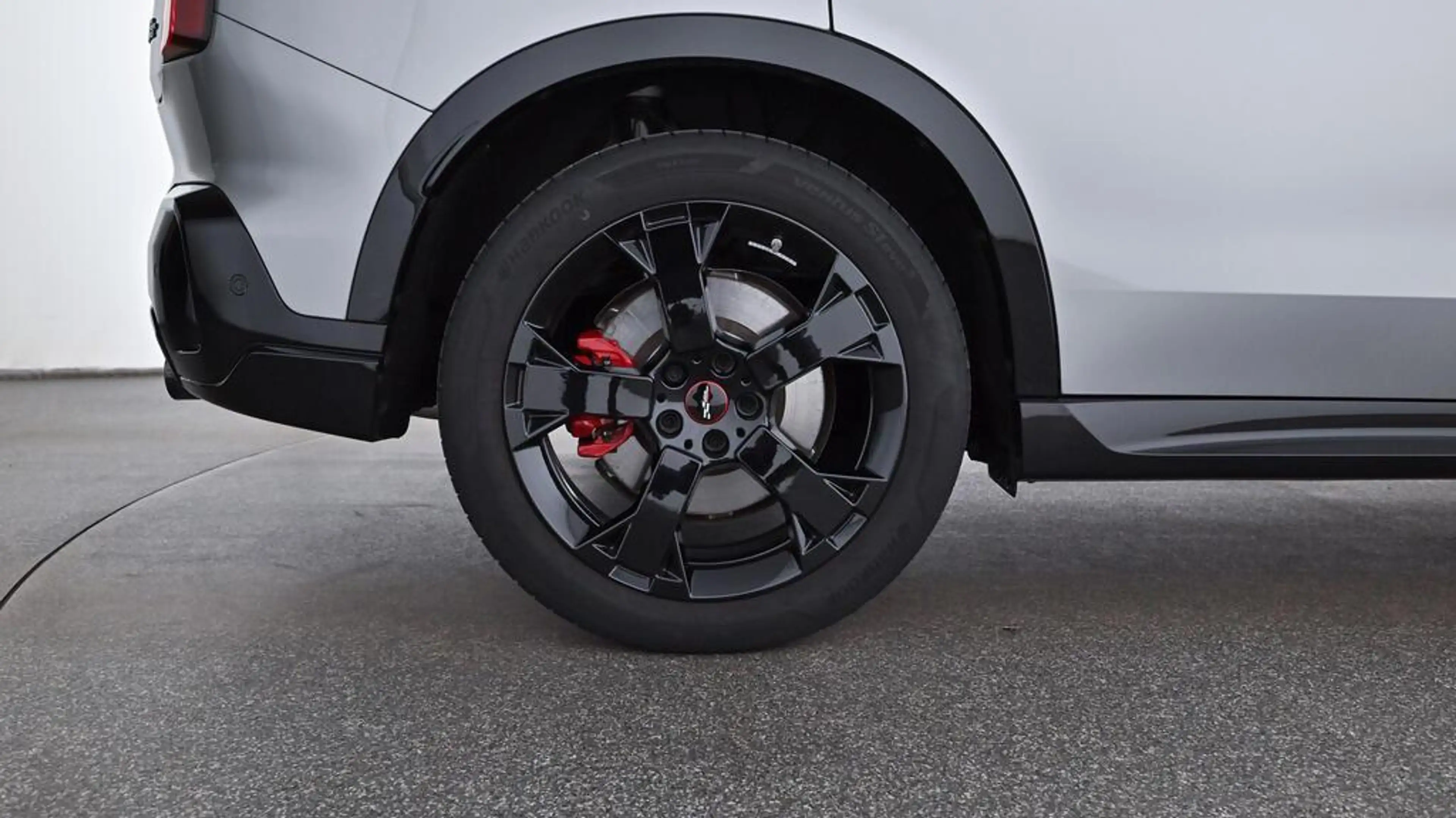 MINI JCW Countryman All4 John Cooper Works Trim — photo 10