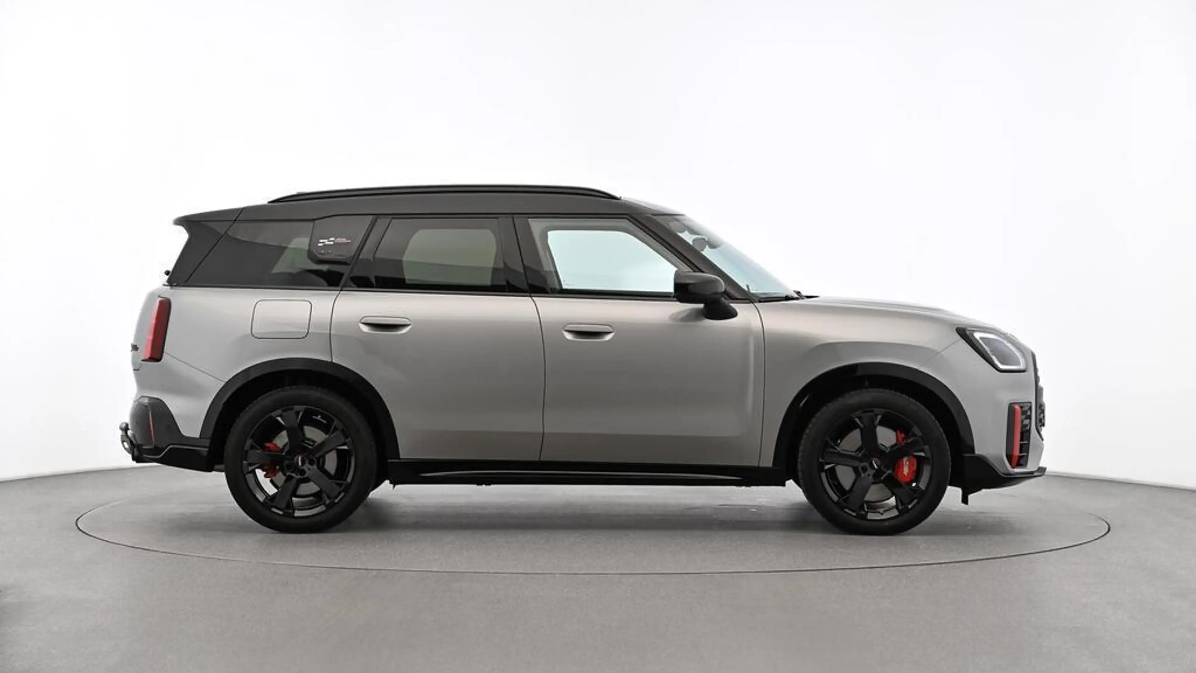 MINI JCW Countryman All4 John Cooper Works Trim — photo 2