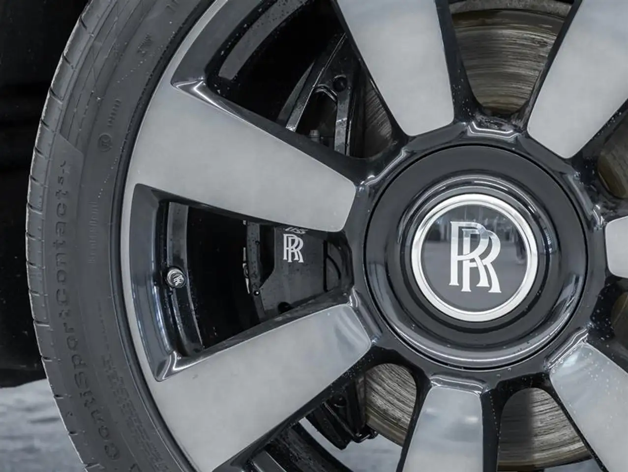 Rolls-Royce Cullinan снимка Rolls-Royce Cullinan