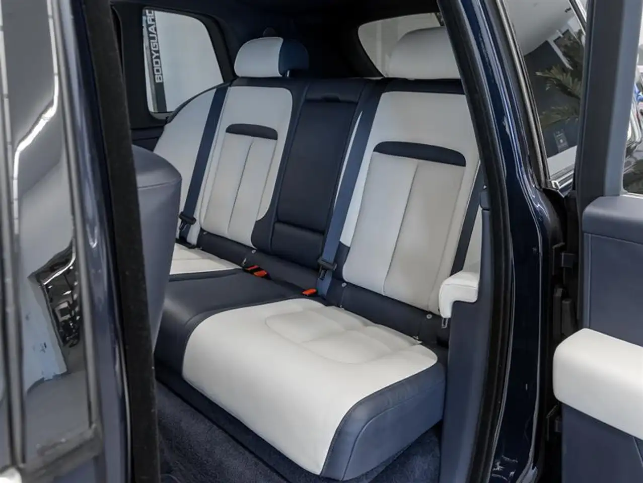 Rolls-Royce Cullinan снимка Rolls-Royce Cullinan