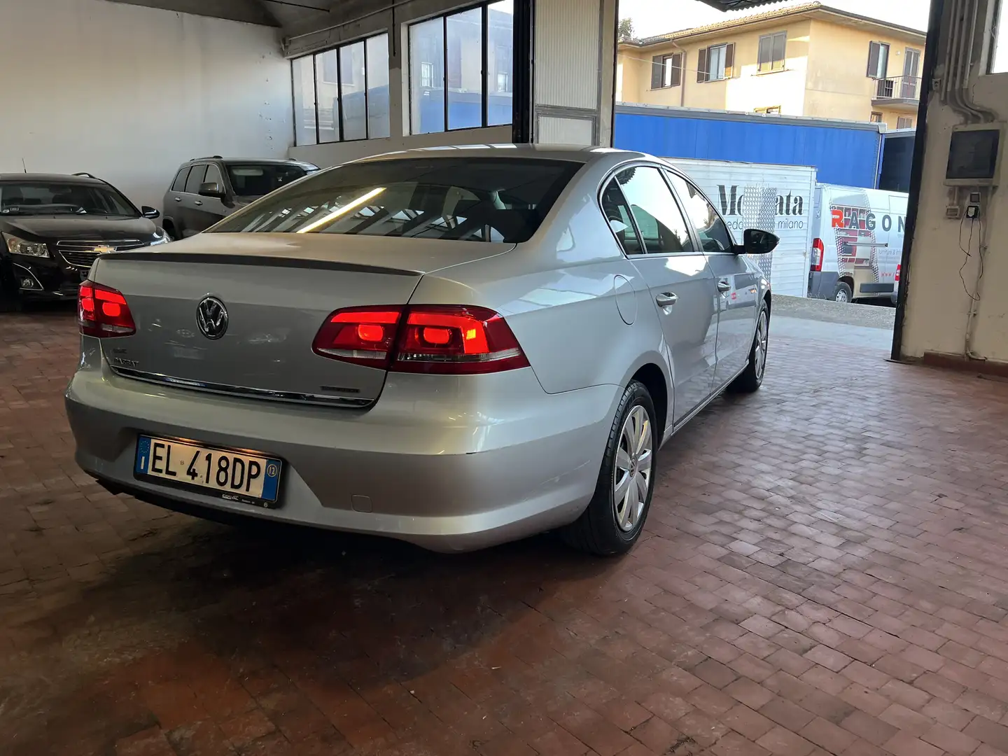 Volkswagen Passat 1.6 tdi Comfortline - 2