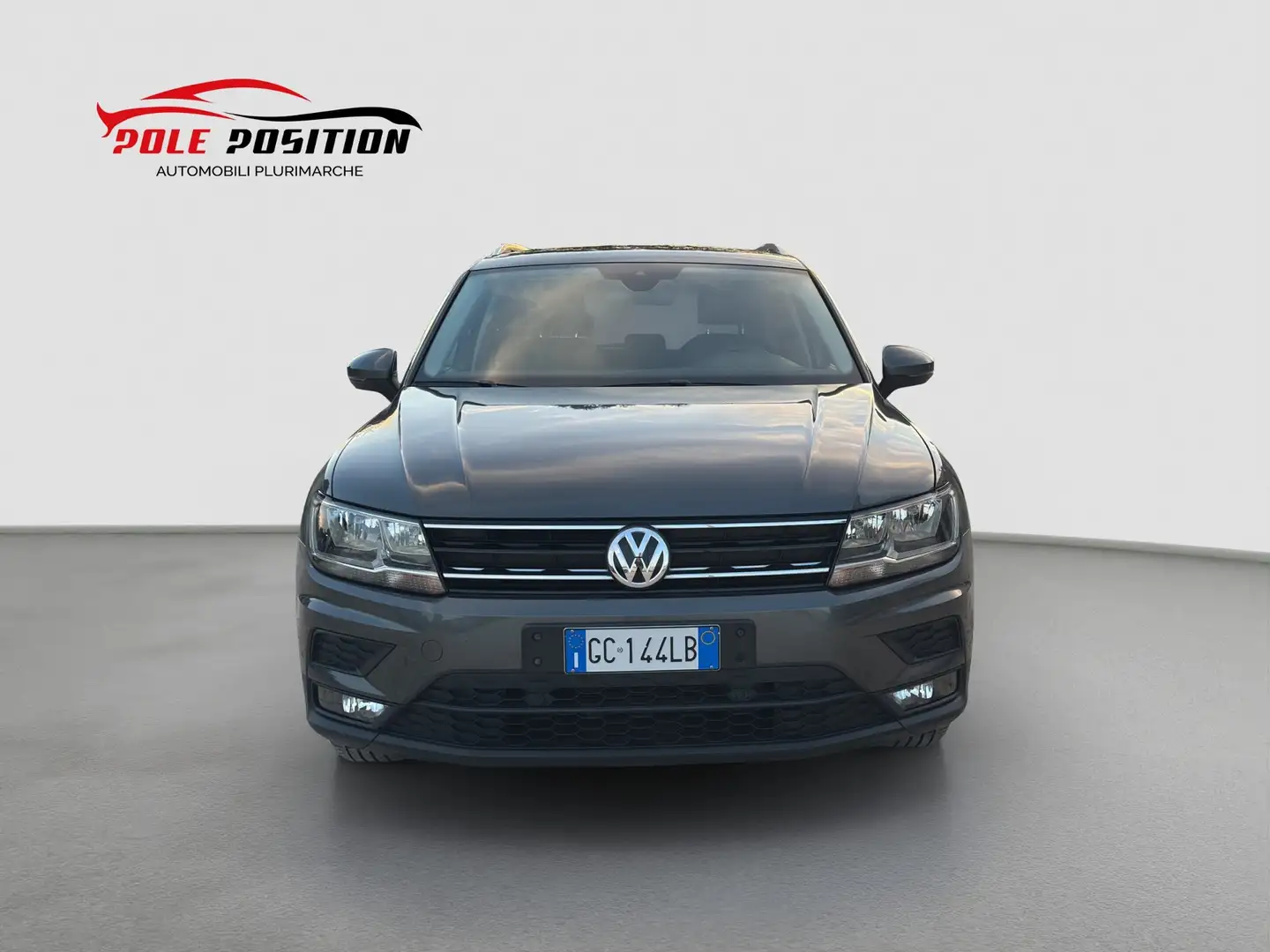 Volkswagen Tiguan Tiguan II 2016 2.0 tdi Business 150cv dsg Gris - 2