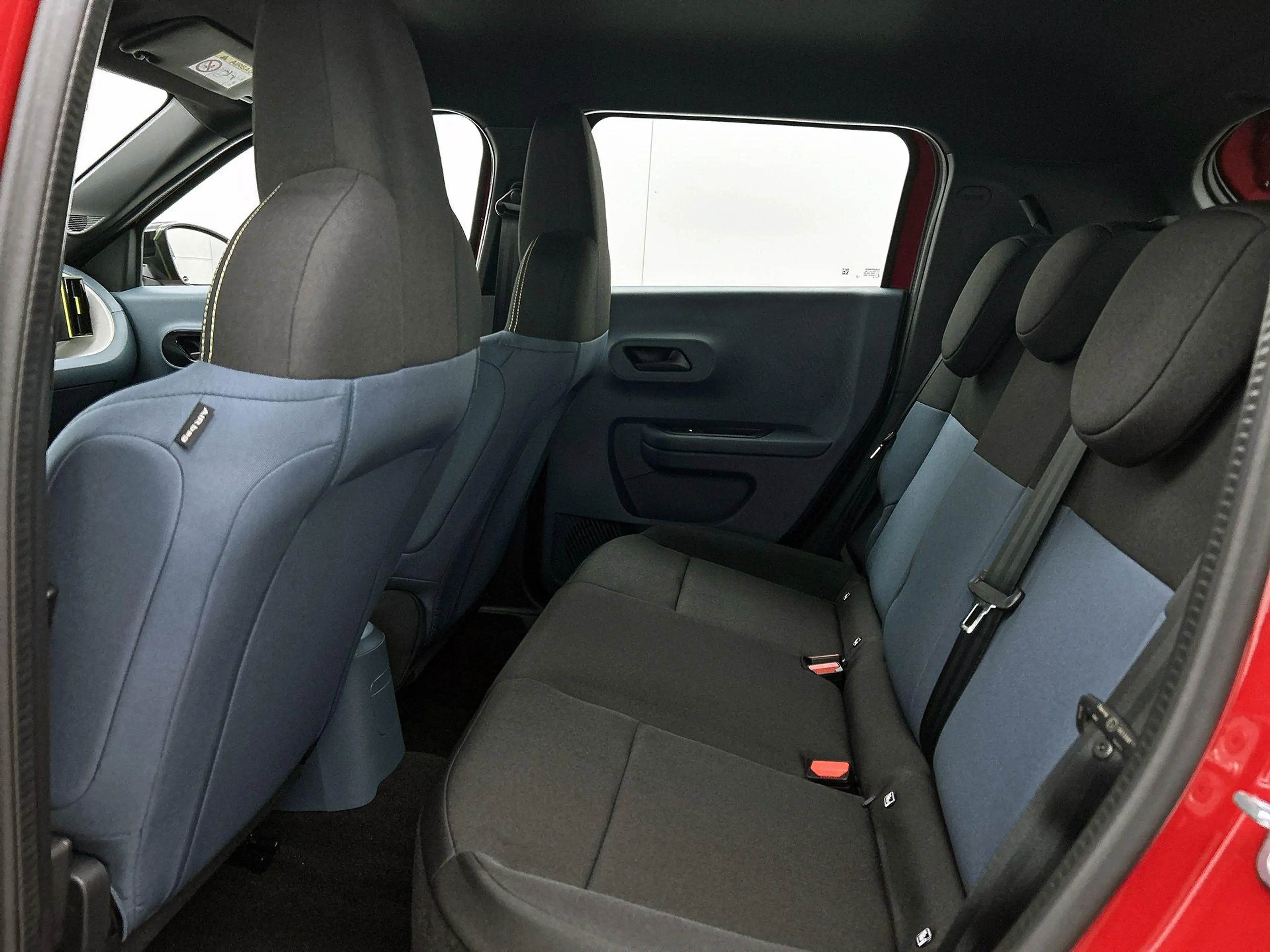 Fiat Grande Panda 1.2 110pk Hybrid ICON Automaat | Apple Carplay/And — photo 13
