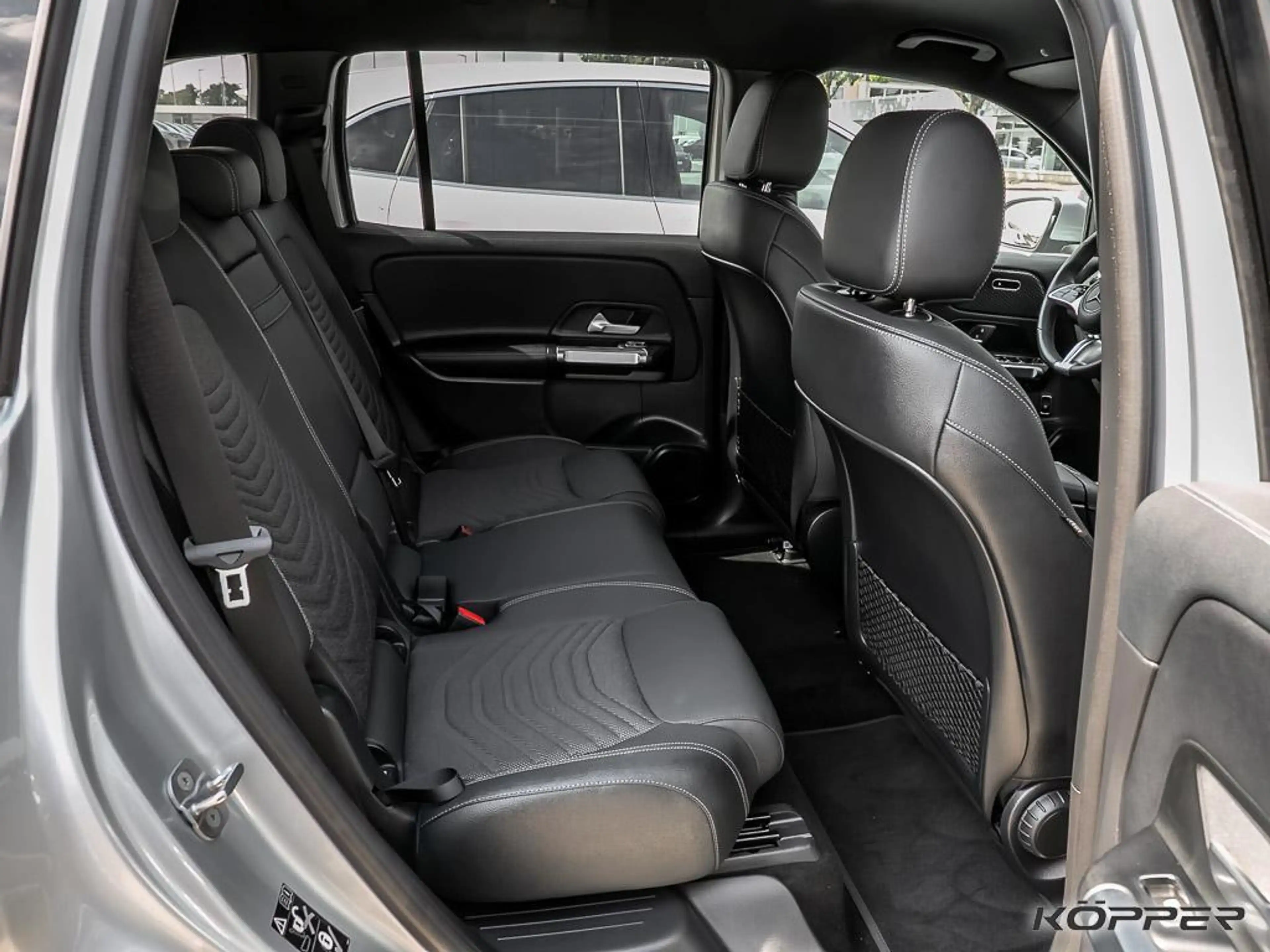 Mercedes-Benz EQB 250 + Progr. Advanced WD Glas getönt Sitz-+Lenkradh — photo 6