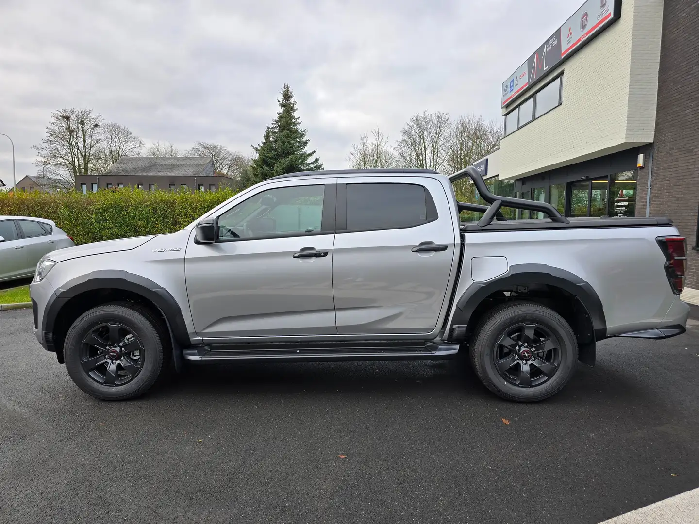 Isuzu D-Max V-Cross Zilver - 2