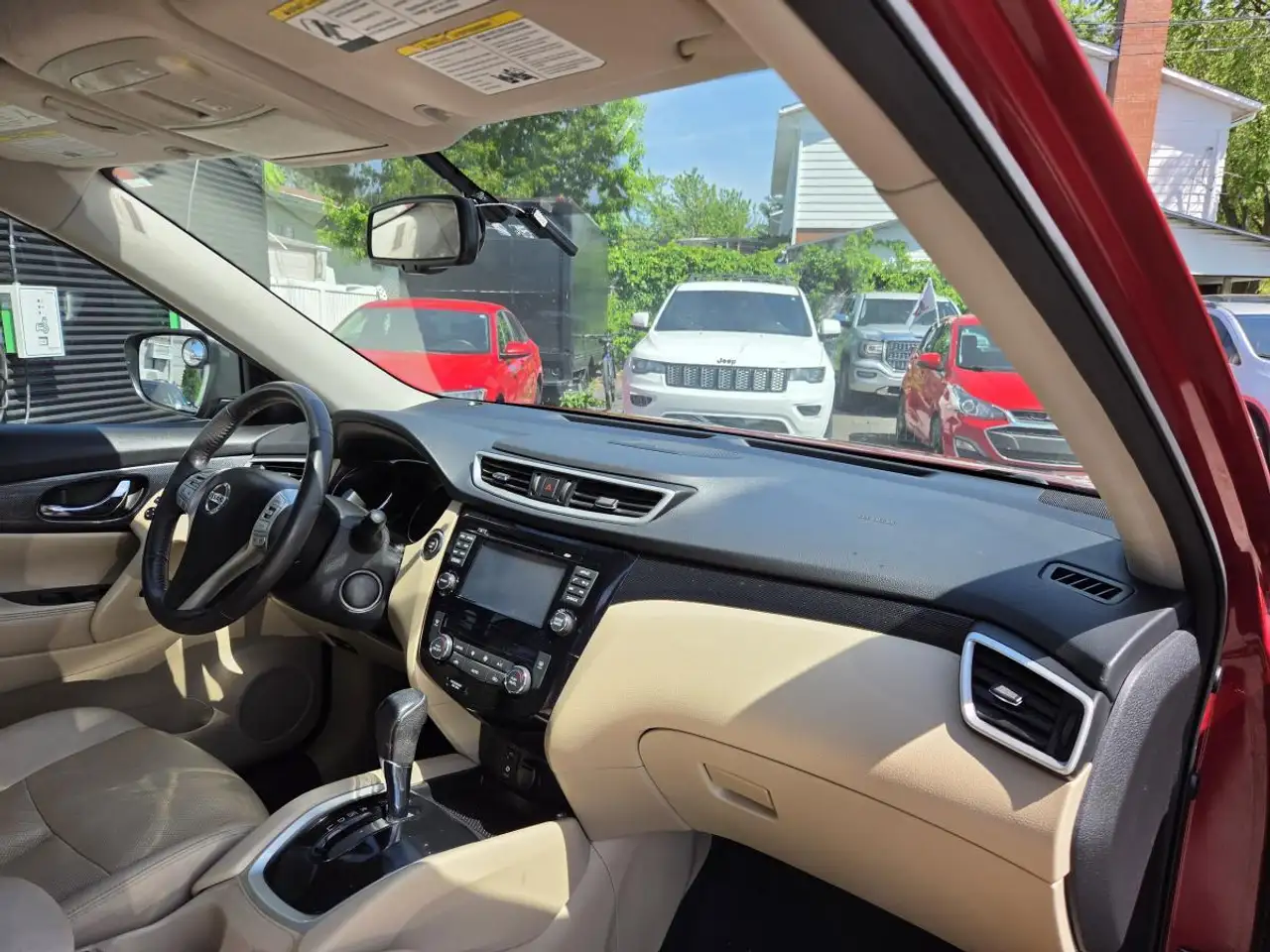 Nissan Rogue снимка Nissan Rogue