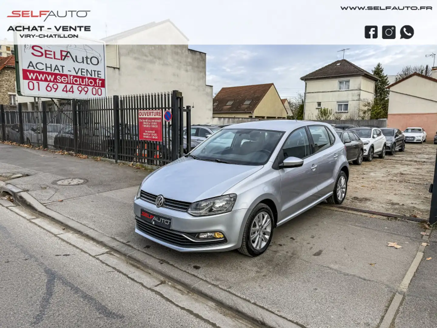 Volkswagen Polo 1.2 TSI 90CH BLUEMOTION TECHNOLOGY CONFORTLINE 5P Gris - 1