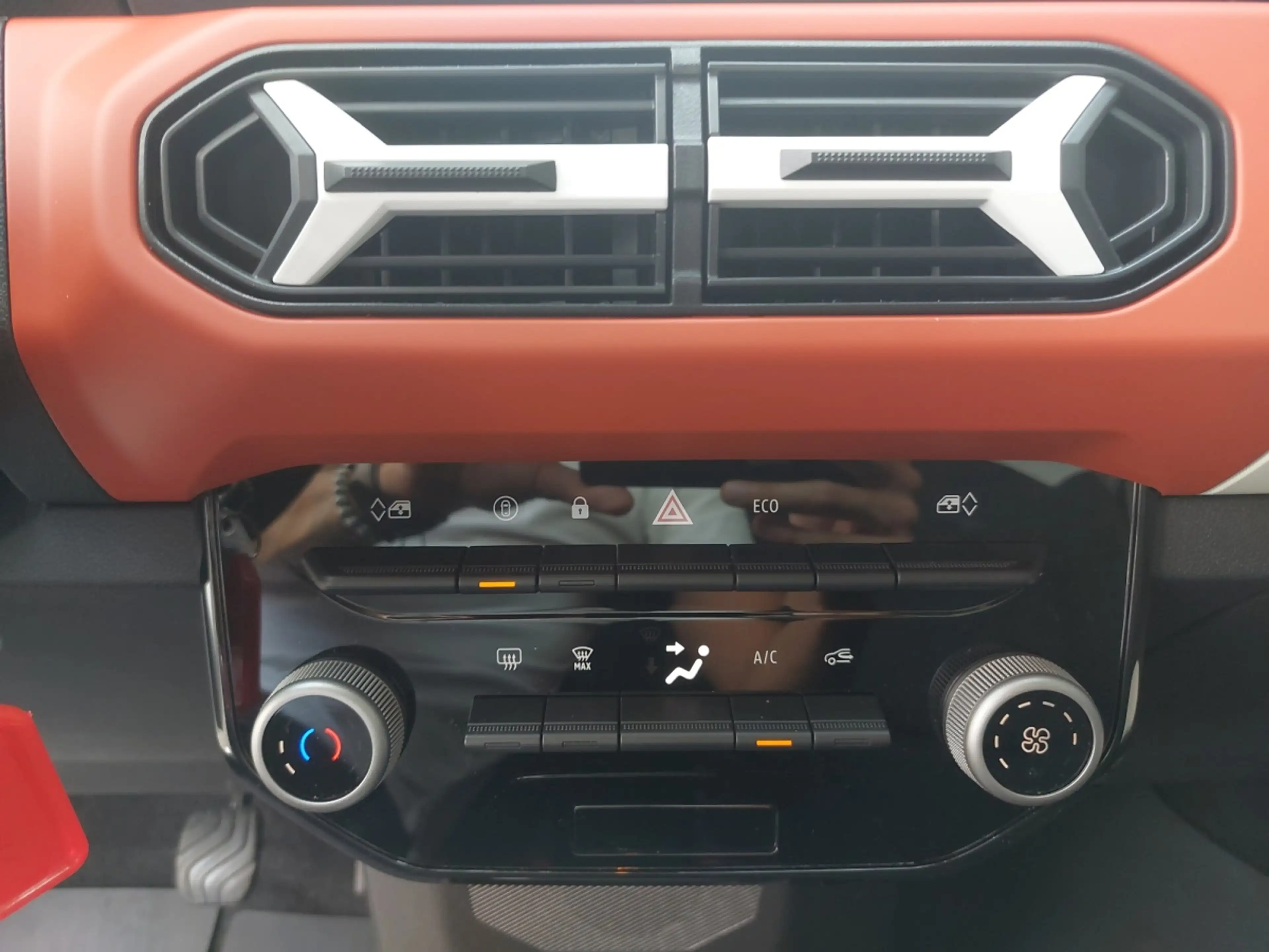 Dacia Spring Expression Electric 45 — photo 10