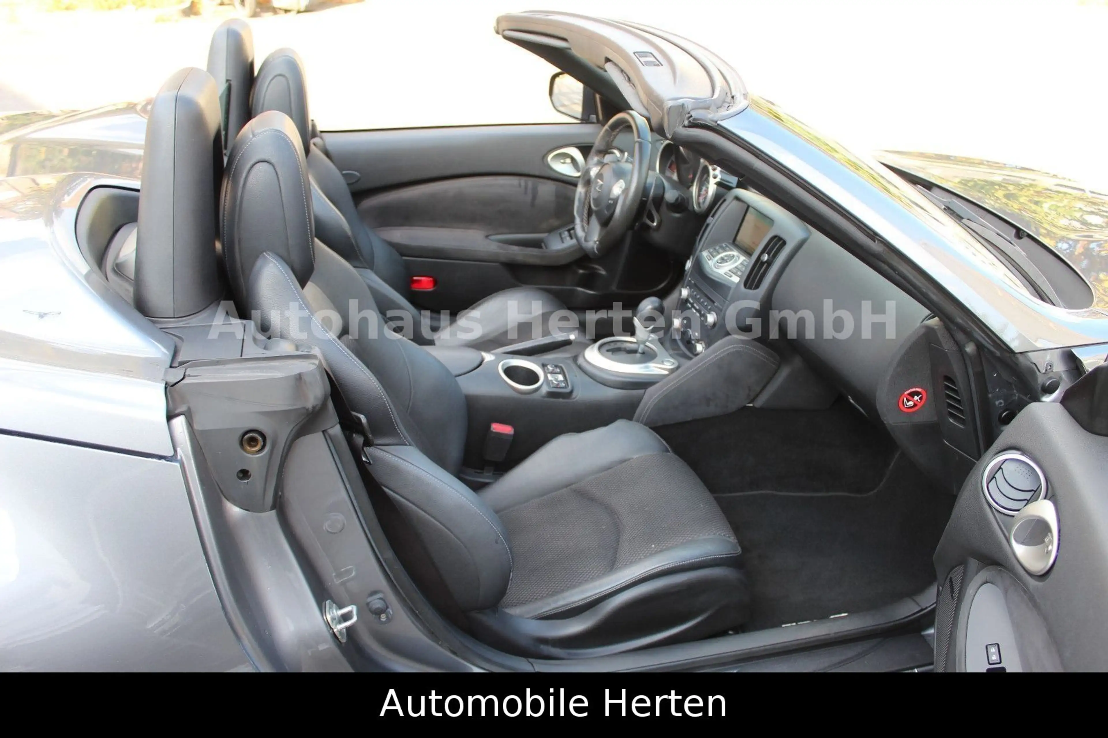 Nissan 370Z 370 Z Roadster Pack*AUTOMATIK*NAVI*KAMERA*ALU20" — photo 12