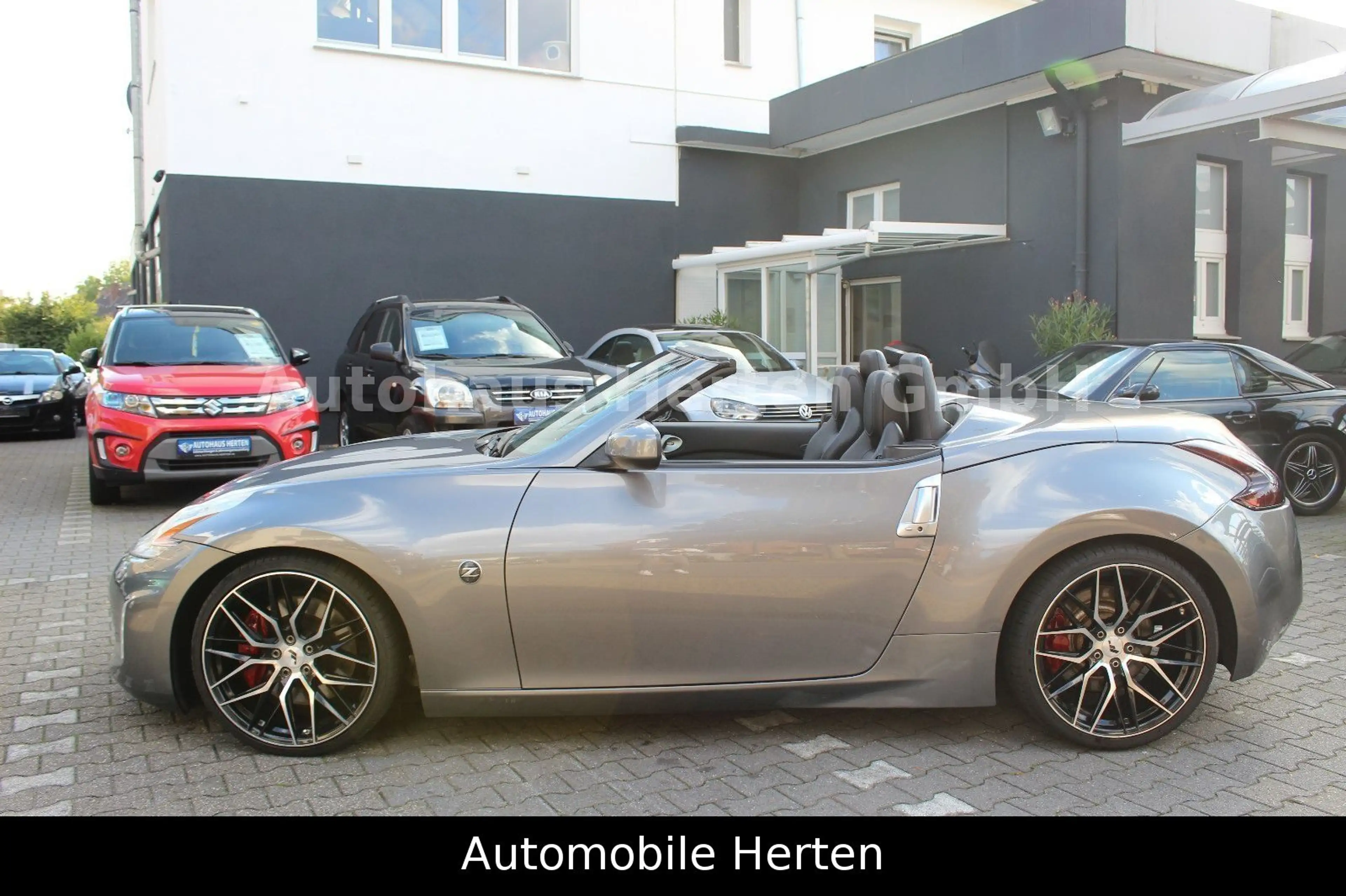 Nissan 370Z 370 Z Roadster Pack*AUTOMATIK*NAVI*KAMERA*ALU20" — photo 7
