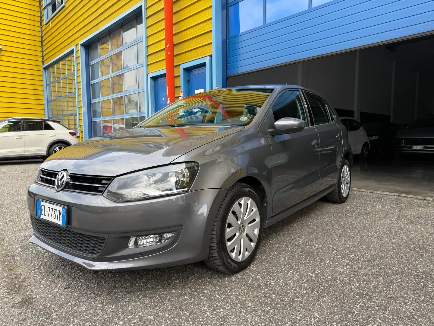 Volkswagen Polo Polo 5p 1.2 tdi Comfortline Gris - 1