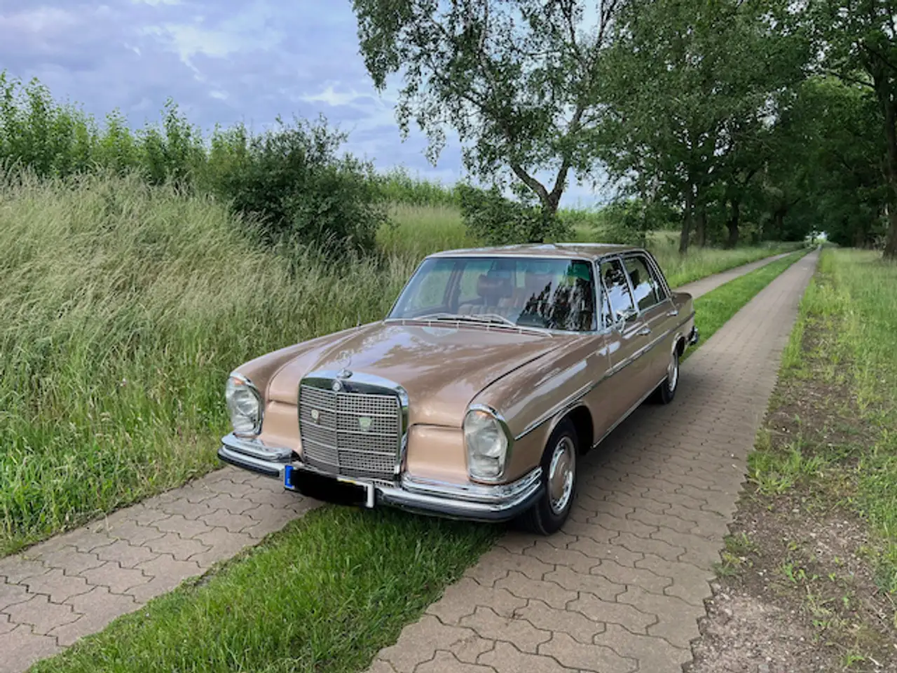 Mercedes-Benz 300 SEL, foto 1