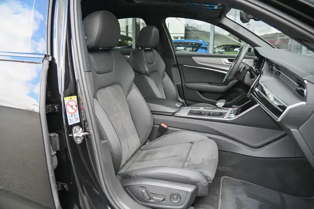 Audi S6 view 13