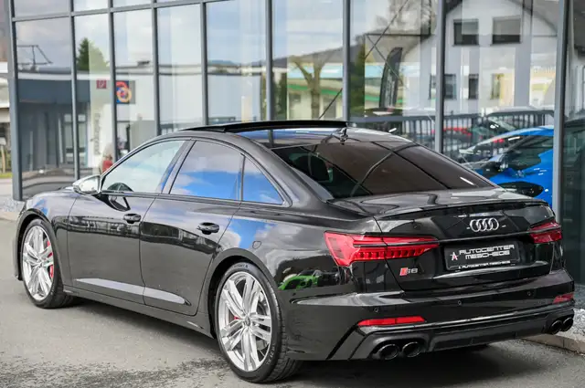 Audi S6 view 5