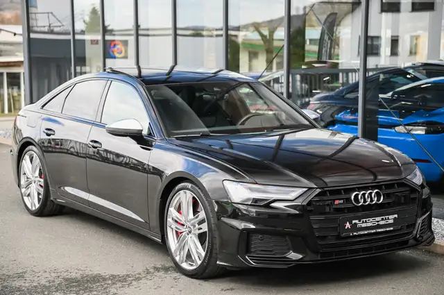 Audi S6 view 3