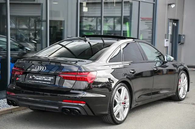 Audi S6 view 4