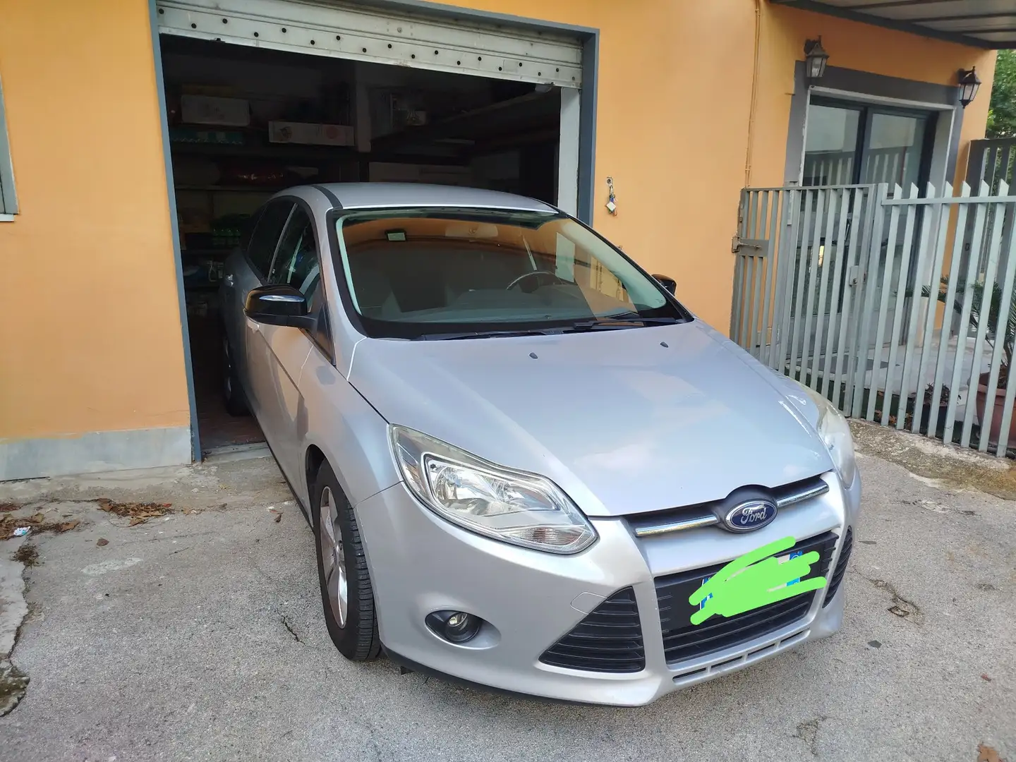 Ford Focus 5p 1.6 tdci Titanium 115cv - 1