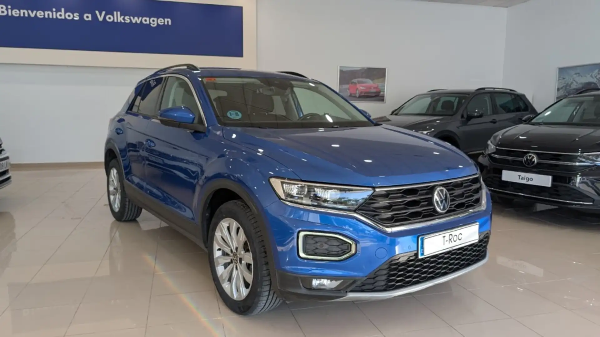 Volkswagen T-Roc 1.0 TSI Advance 81kW Azul - 1