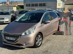 Peugeot 208 1.6 E-HDI FAP ALLURE 4CV 5P
