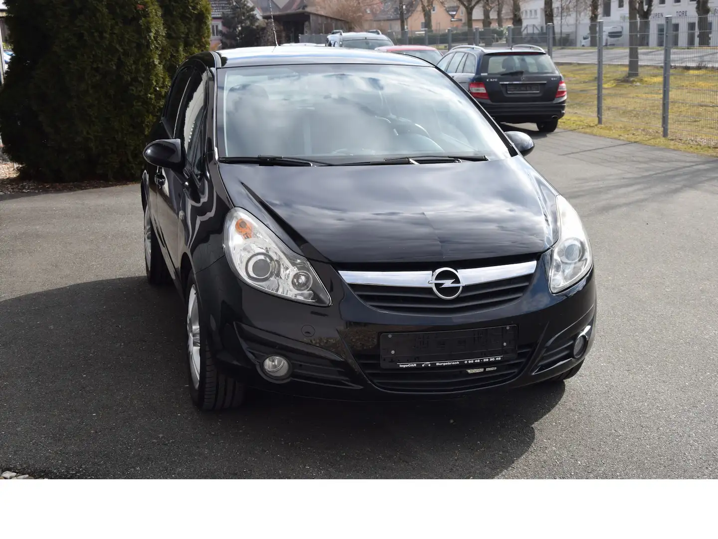 Opel Corsa D 1,2 Innovation Teilleder Klima Alu Schwarz - 2