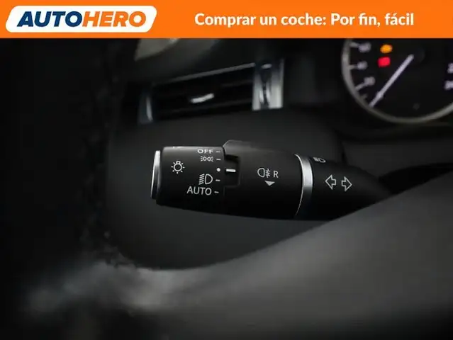 Land Rover Discovery Sport view 29