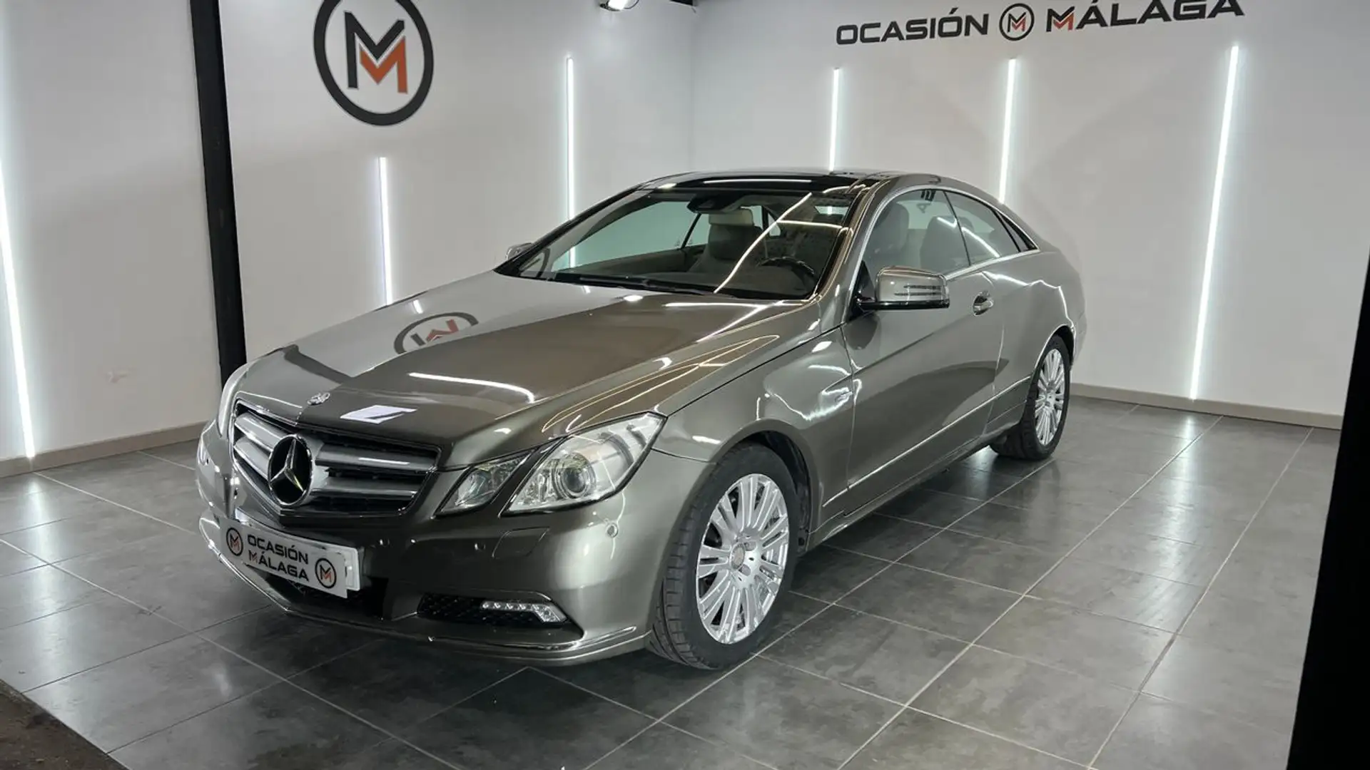 Mercedes-Benz E 350 Coupé 350CDI BE Prime Edition Aut. Gelb - 1