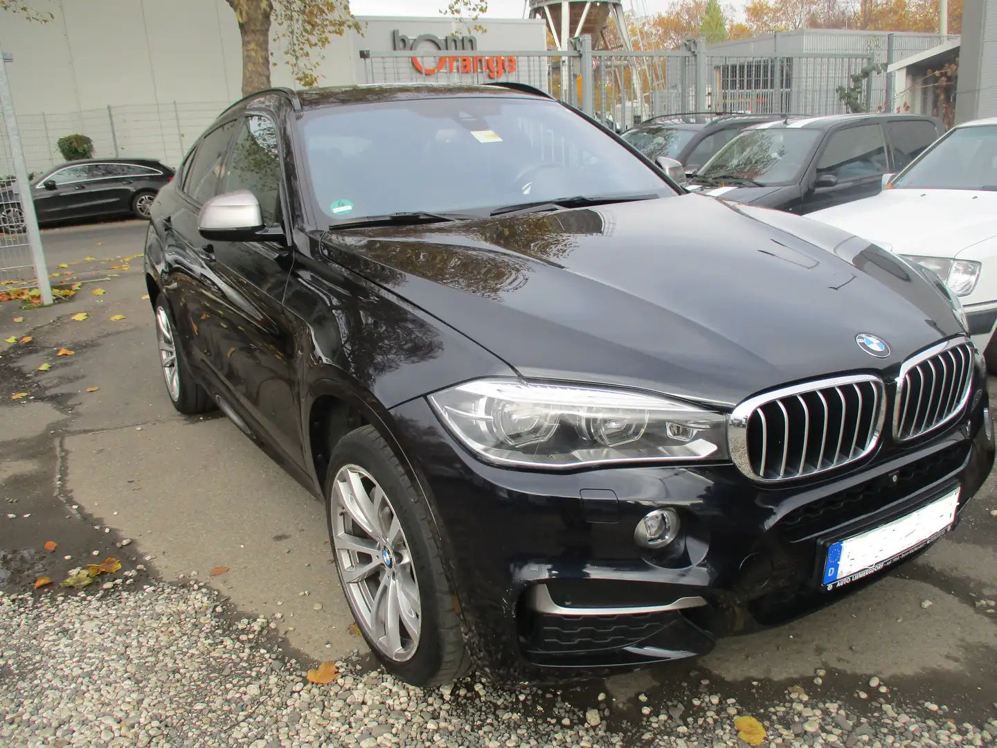 BMW X6 M M50 d Schwarz - 2