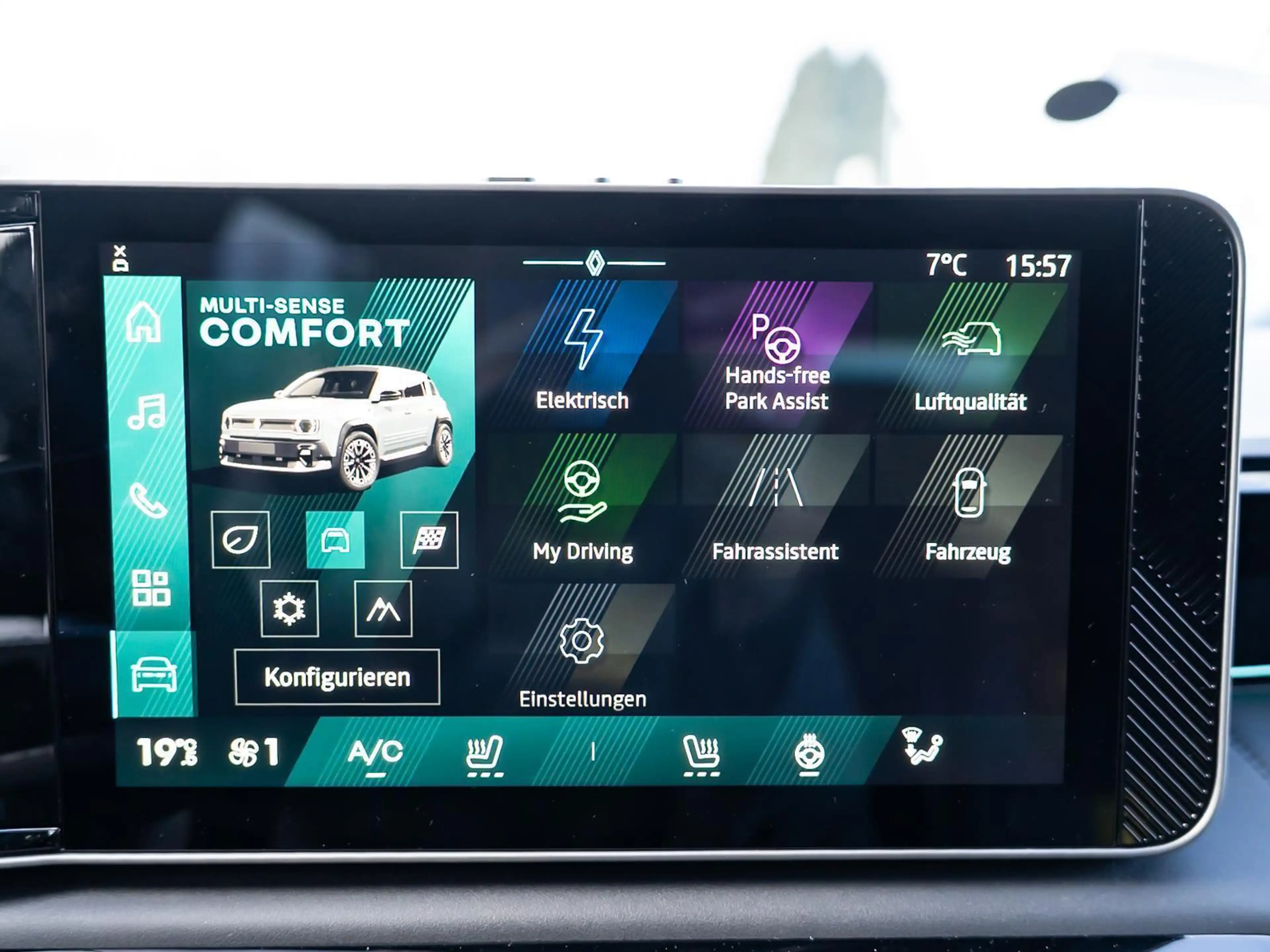 Renault R 4 E-Tech elektrisch Iconic 150 Comfort Range — photo 9