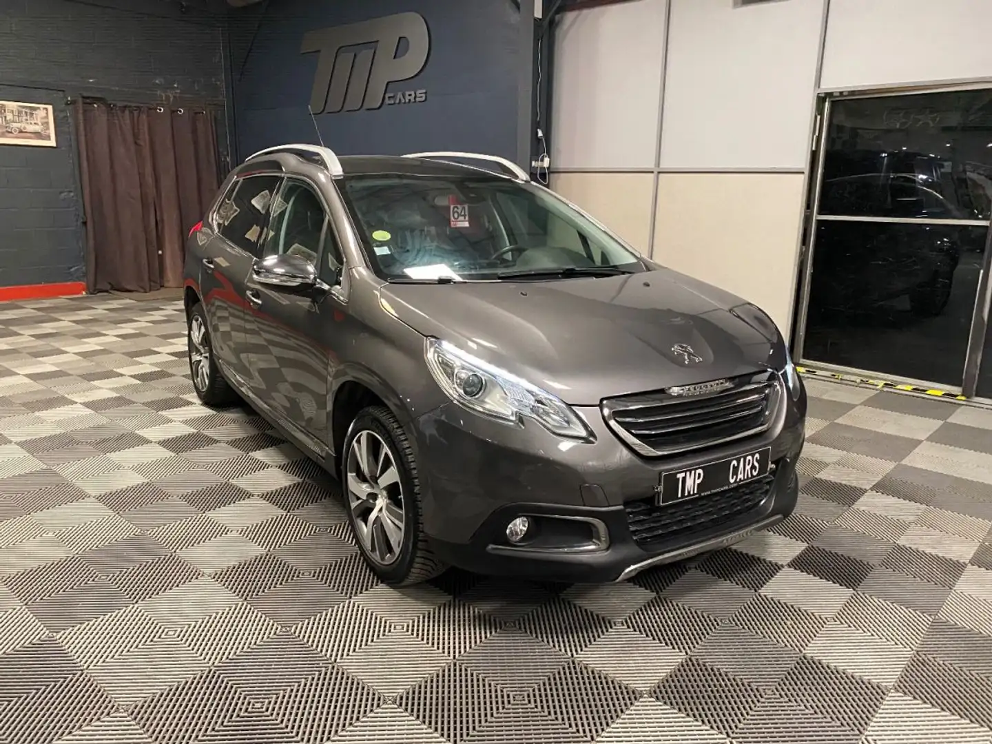 Peugeot 2008 1.6 e-HDi92 FAP Feline Titane Grau - 1